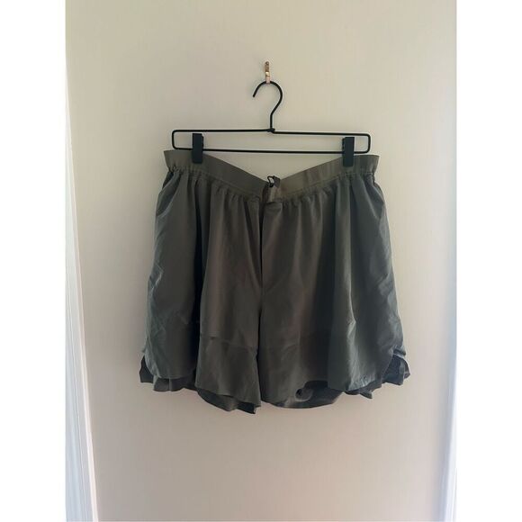 Lululemon Men's Surge 6" Short Lined Dark Green 2XL Lined - Picture 1 of 7
